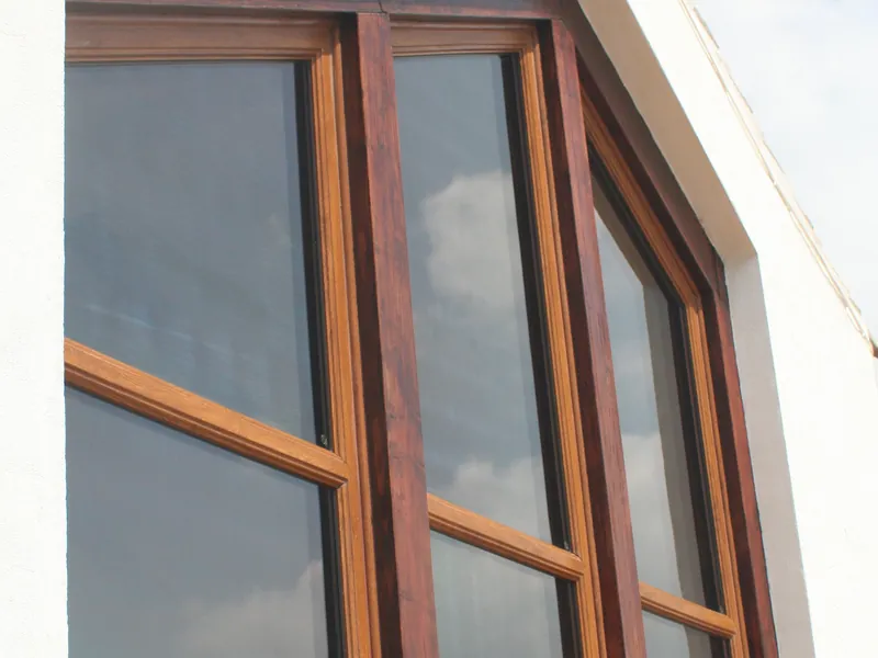 Bay Windows Stockwell